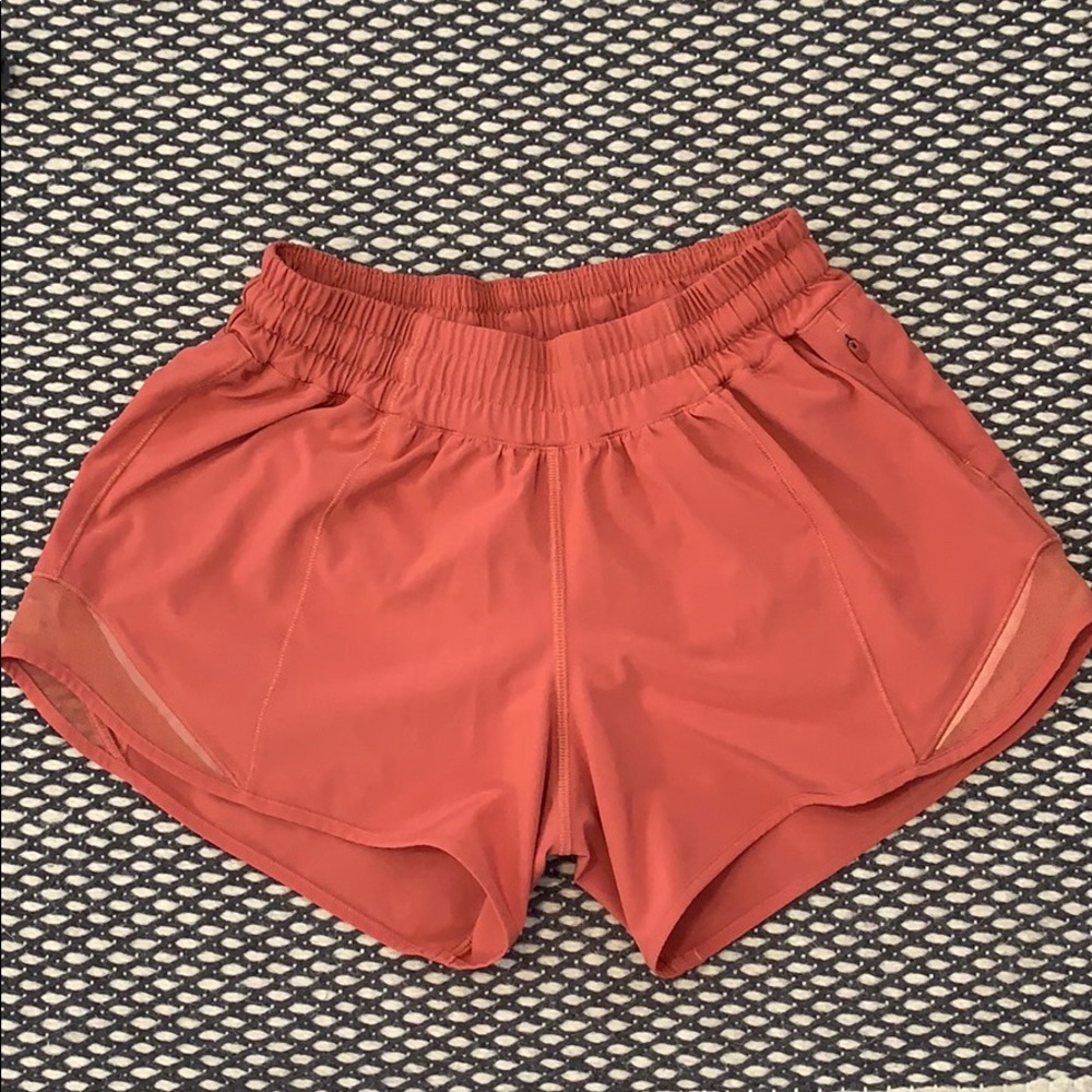 Lululemon Hotta Hot 4” shorts